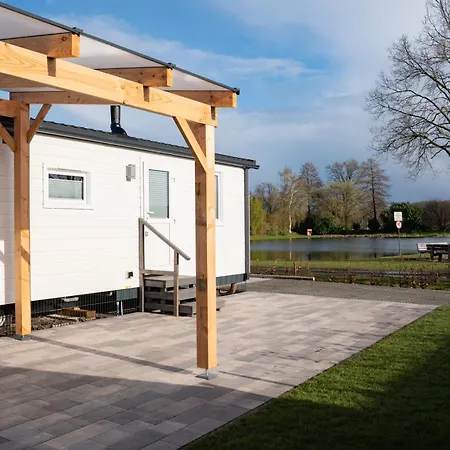 Direkt Am Mit Terrasse - Ruhig Und Modern *